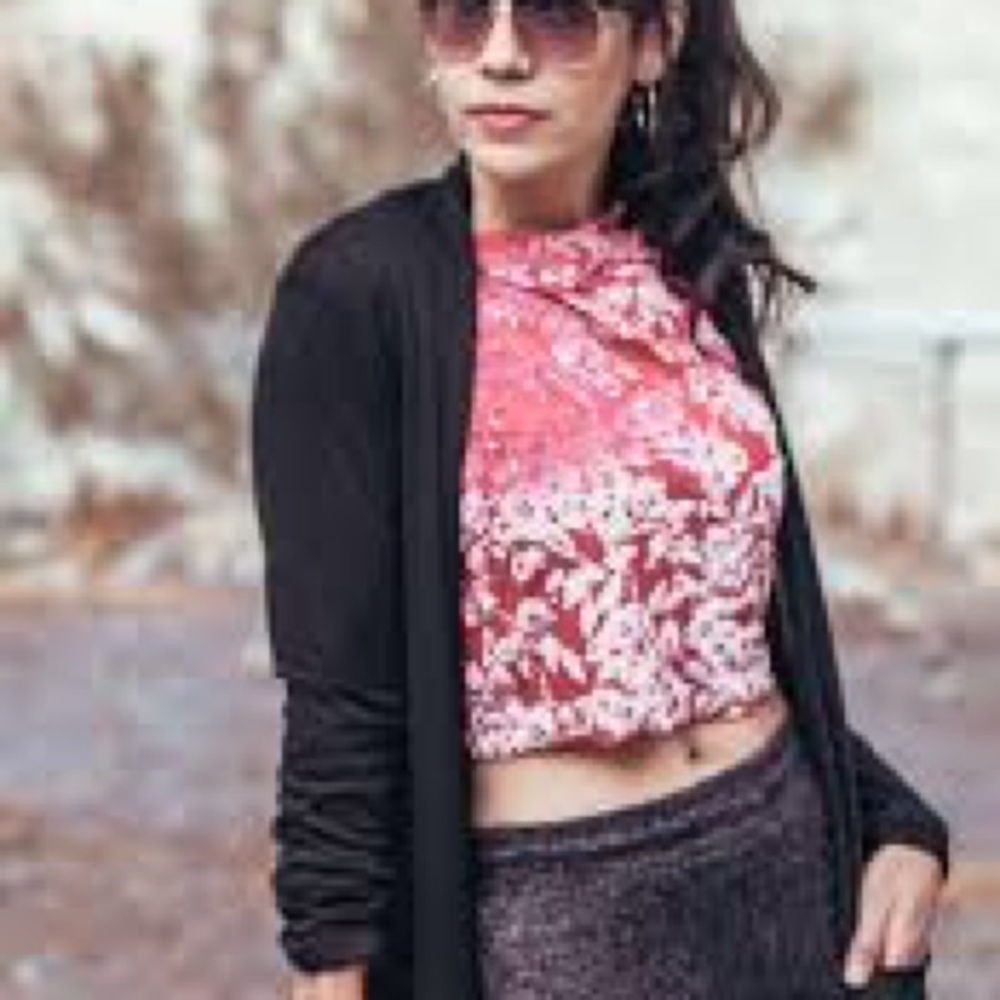 AGNES & DORA XXS-XS Gorgeous Rose Floral Pullover NEW stretch